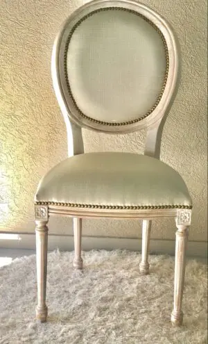Silla Estilo Medallón