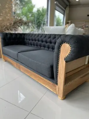 Chesterfield Restoration en Petiribi